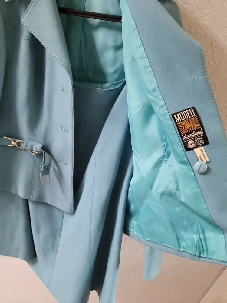 Vintage Modell International Reine Schurwolle Women's Blue Skirt Suit, size 40 - Picture 10 of 11